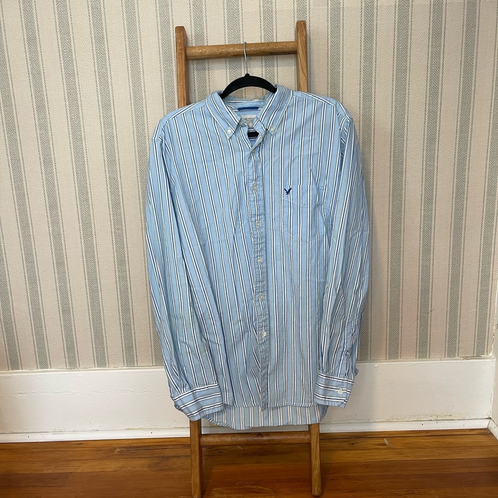 American Eagle Outfitters Y2K men's long-sleeve blue striped cotton button-up